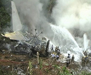 В Индии разбился Боинг 737, на борту которого было 169 человек [ОБНОВЛЯЕТСЯ]