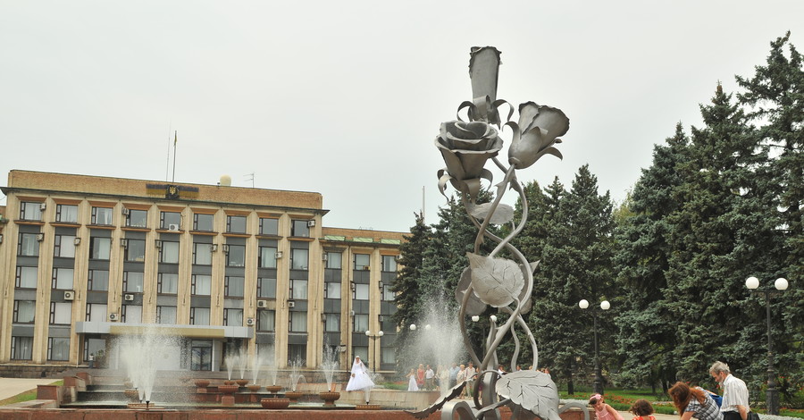 За зиму фонтаны Донецка полностью модернизируют   