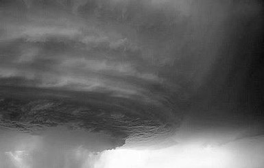 Ураганный ветер принесет 10-бальный шторм в Мариуполь  