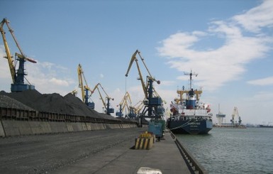 Мариупольский порт не в состоянии принять европейских фанатов  
