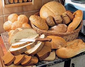 Прокуратура возбудила уголовное дело о перебоях с хлебом на Луганщине