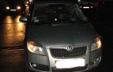 В Мариуполе два пешехода попали под колеса автомобилей 