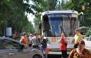 Водителя «Мазды», остановившего трамваи, оштрафуют на полтысячи 