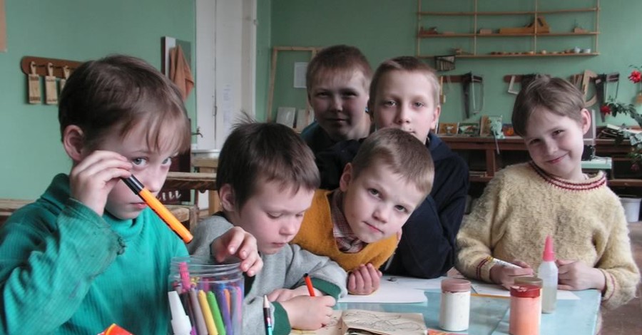Донецкие дети-сироты отправятся в Таранто