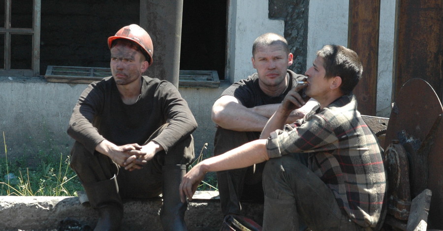 Семьям погибших на шахте под Луганском дадут по миллиону