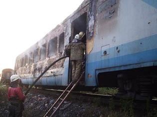 Донецкий поезд вспыхнул под Луганском