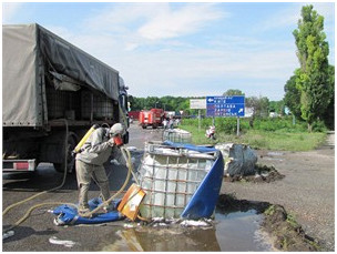 Дончанин разлил под Харьковом около тонны соляной кислоты