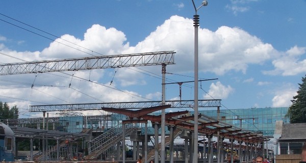 На донецком ЖД вокзале строят новую автостанцию