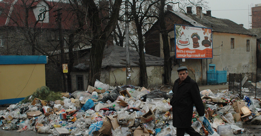 В Донецке в зиму распоясались вандалы