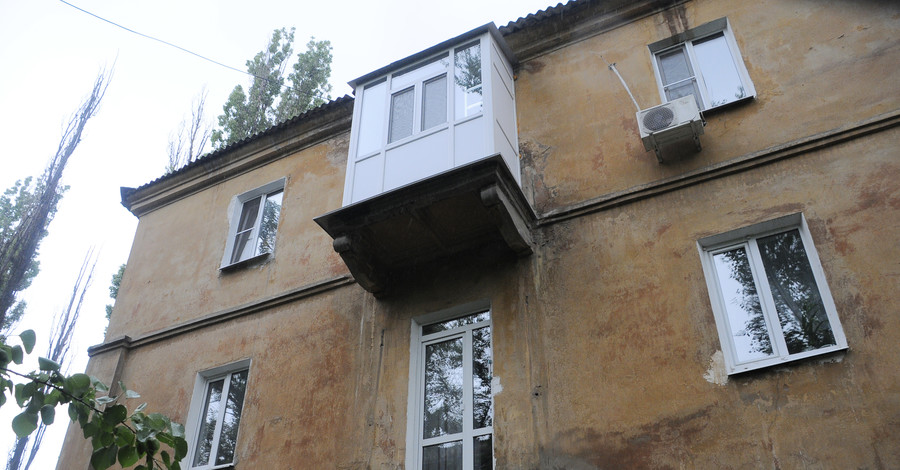 В Донецке проверят все ветхие балконы