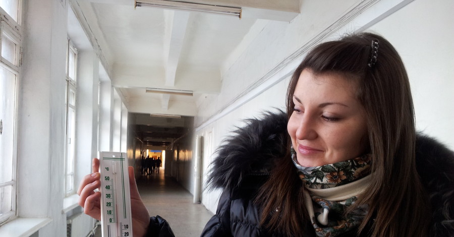 Морозы в Донецке: в троллейбусах +3, а в мэрии +16