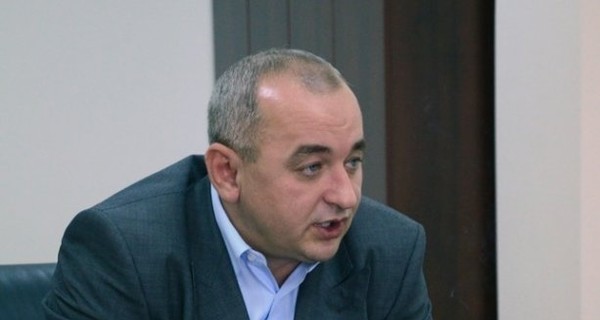 Матиос: в Киеве обокрали автомобиль сына Луценко
