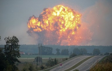 Военная прокуратура назвала причину взрывов в Калиновке