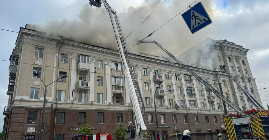 Россия ударила по Днепру и области, погиб ребенок, горит пятиэтажка