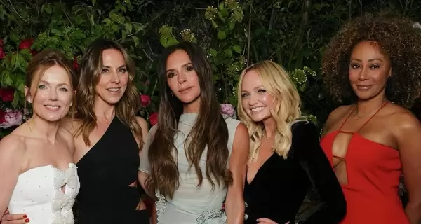 Spice Girls в полном составе воссоединились на праздновании 50-летия Виктории Бекхэм