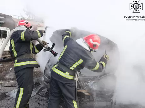 В Харьковской области дрон ударил по автомобилю, ранены супруги-волонтеры и их сын
